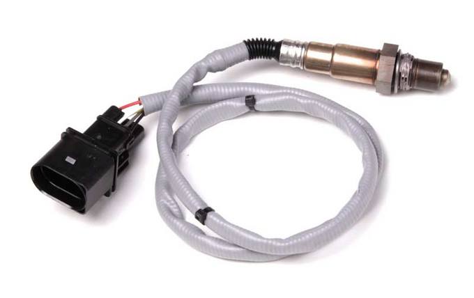 BMW Oxygen Sensor - Front Driver Side 11787530736 - Bosch 17255